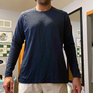 Mens XL navy blue long sleeve
